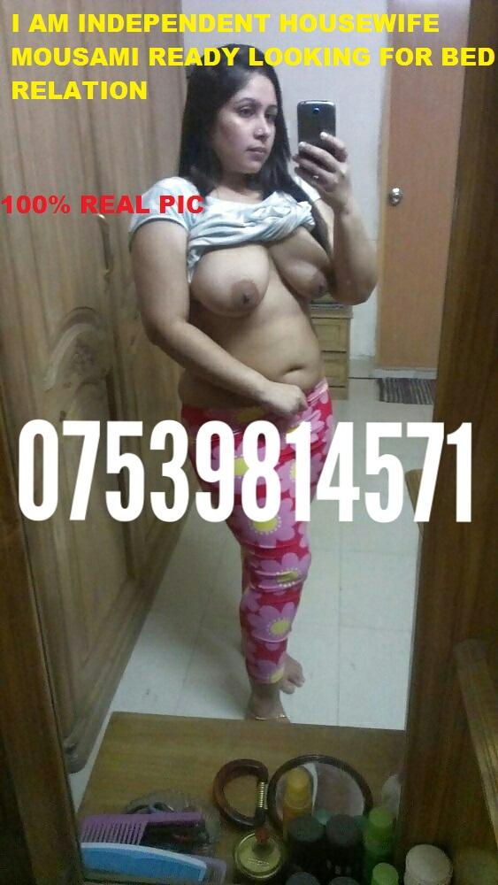 I am unsatisfied housewife mousami ready looking for bed realation in Bangalore picture